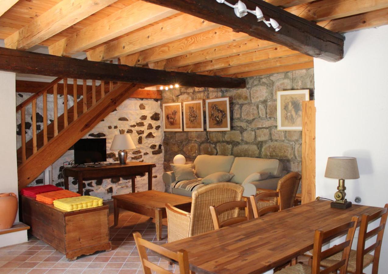 Le Petit Chai Niche Sous La Cite, Hébergement de vacances *